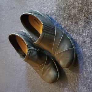 Clark's slip on heels